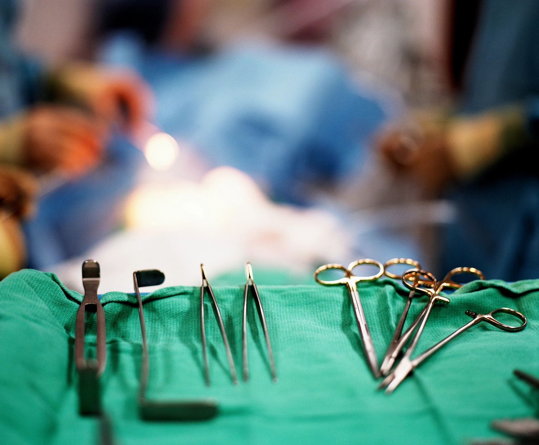 surgical instrument, skin surgery, cyst removal, skin cancer treatment, keloid removal, dermatology