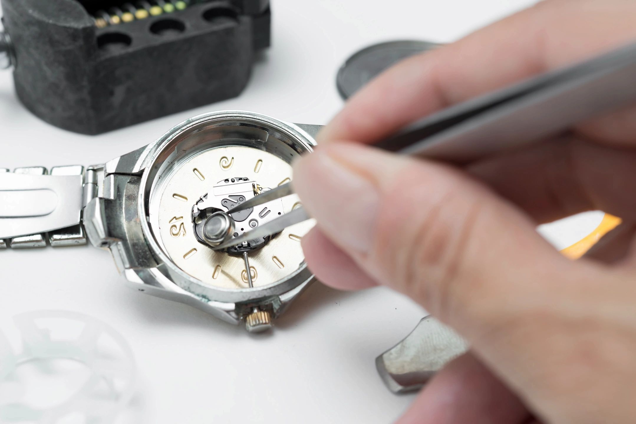 How To Change A Watch Battery: Everything You Need To Know, 42% OFF