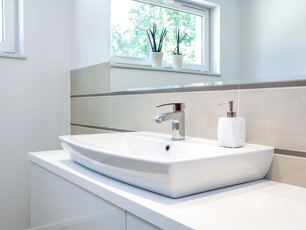 Solid Surface Vanity Resurfacing, Solid Surface Countertop refinishing, Corian Sanding