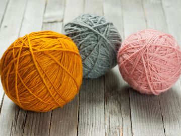 Yarn for knitting, crocheting or weaving