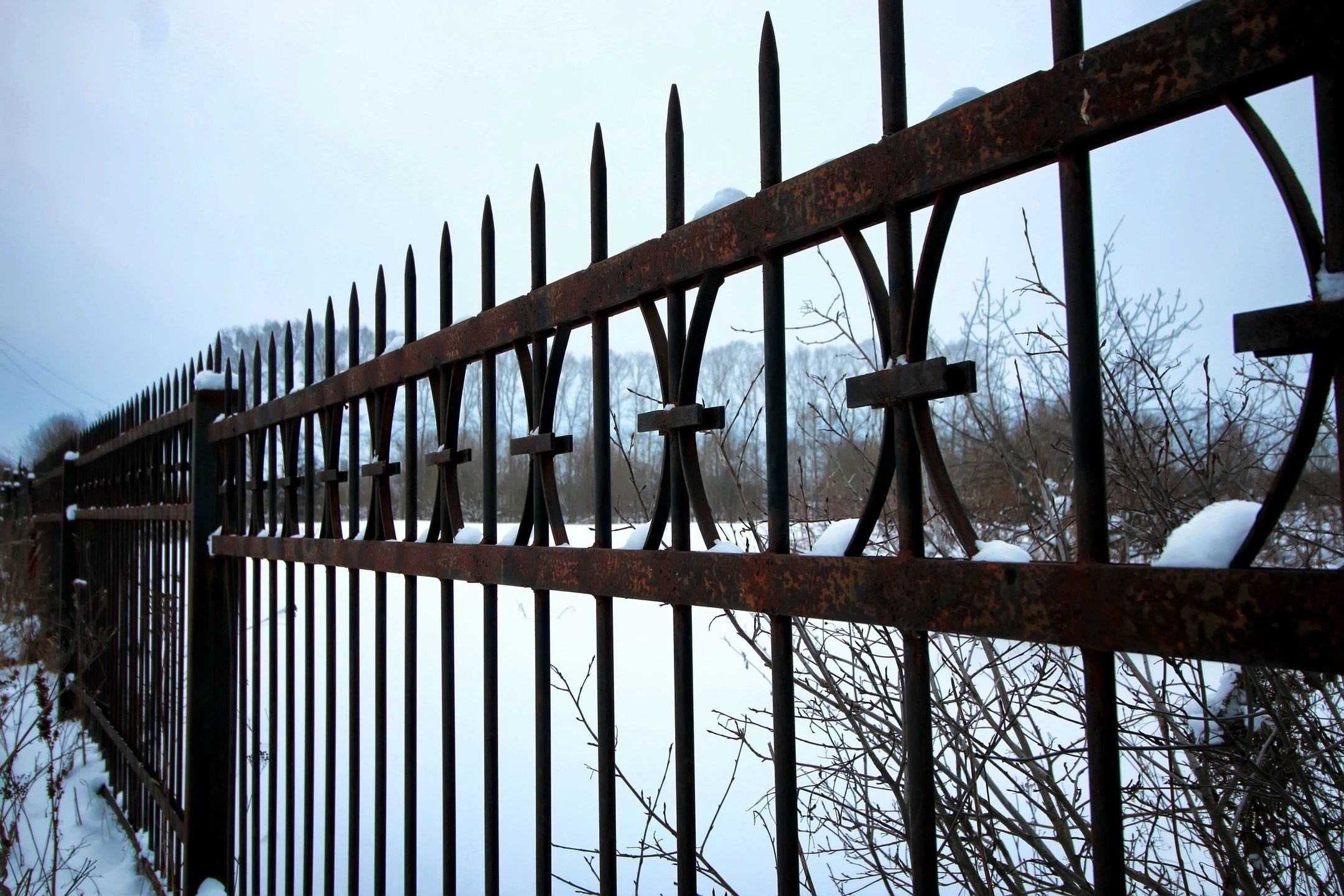 What Is The Difference Between Wrought Iron and Ornamental Iron?