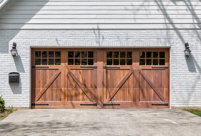Inspection my wooden garage doors