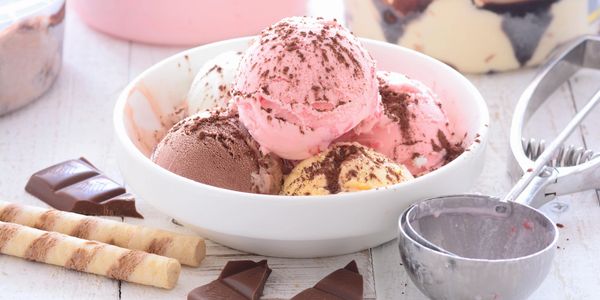 Hershey's Ice Cream Milkshake Sundae Banana Split, Dairy Queen, Meadows, Ligonier Creamery Diamond