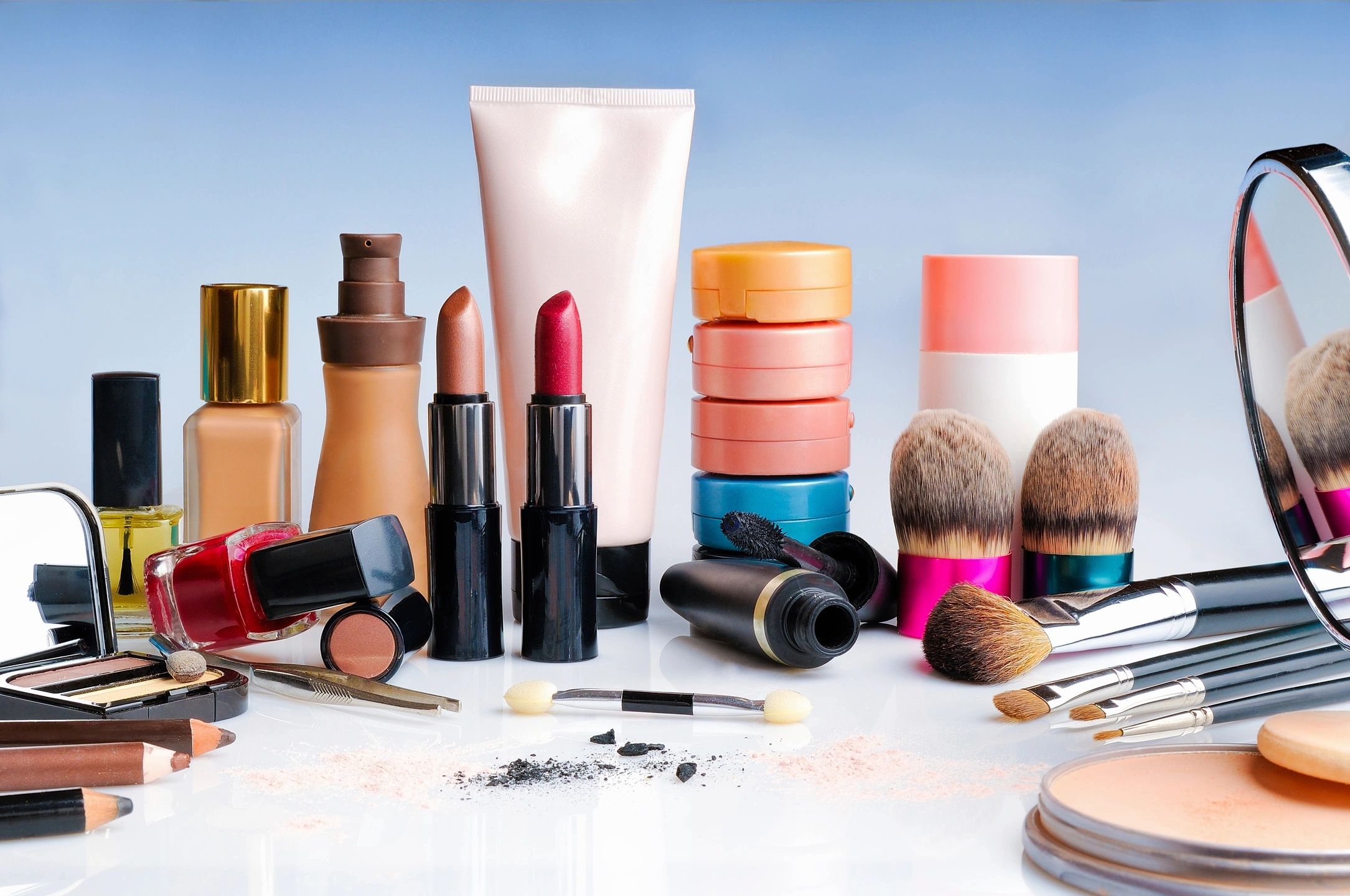 AVON PRODUCTS, MAKEUP, COSMETICS, AND MUCH MORE.
BEAUTY ON A BUDGET