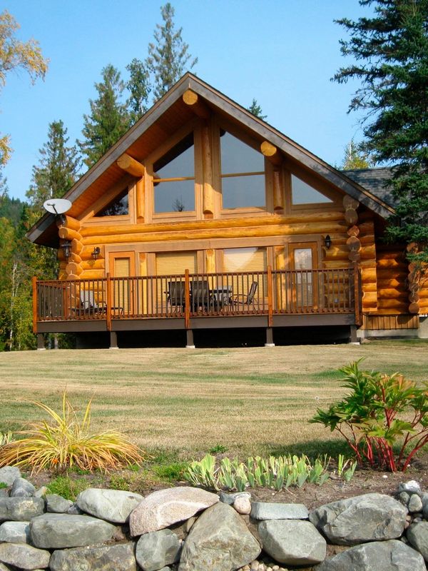 Beautiful Log Cabin Home on Lake in Northwest Wisconsin