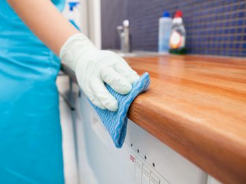 Kitchen Deep Cleaning Services
