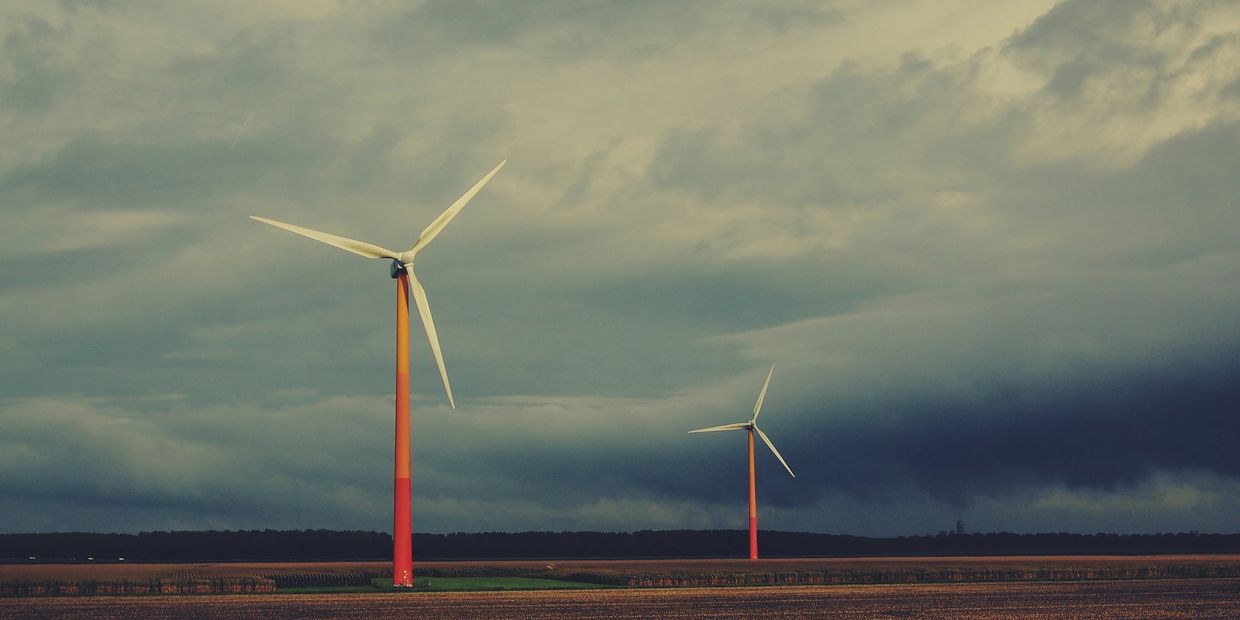 Big fan running On outside land