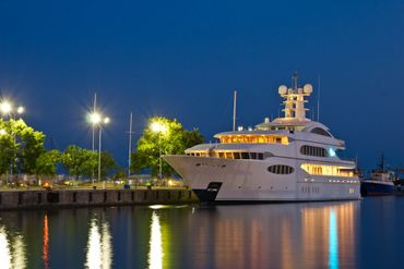 Picture of boat.