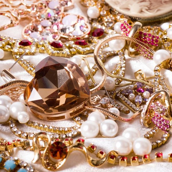 Gold and Silver Jewelry. We buy gold and Silver.