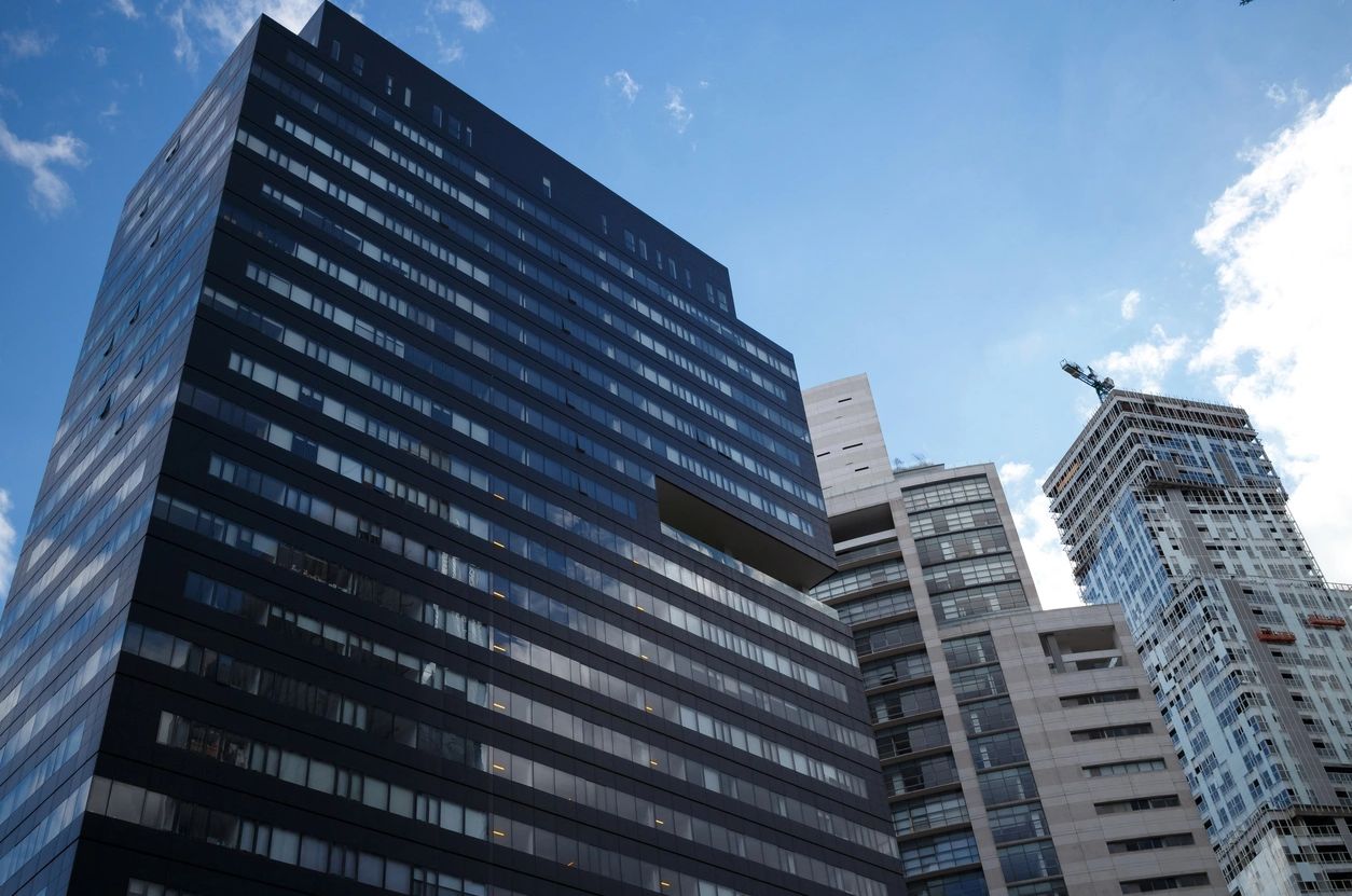 Firma legal dedicada al Derecho Comercial y Financiero.