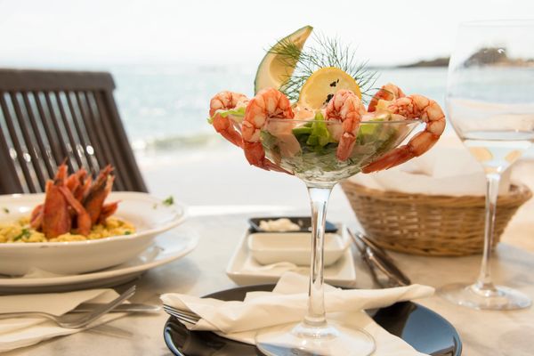 restaurant on the water