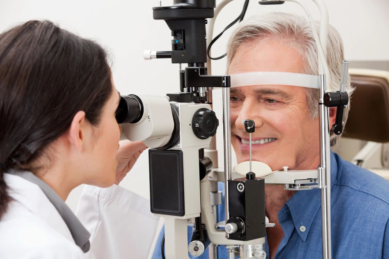 Medicare Advantage Plan Part C senior white male eye exam vision glasses contacts optometrist