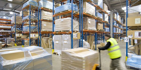 Freightways offers a comprehensive warehousing service to businesses in Hampshire. 