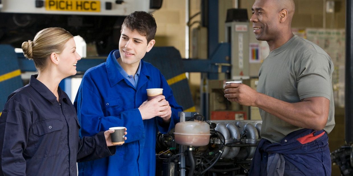 Vehicle servicing in our workshopo