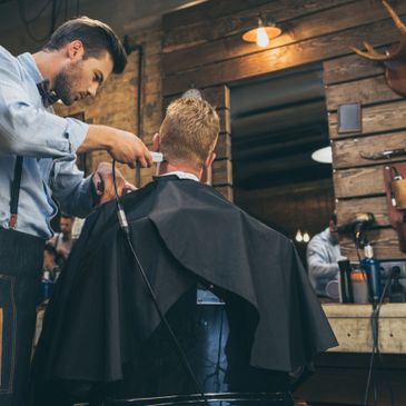 Men's haircut in Barbershop 