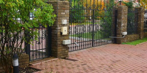 Metal Fencing - Gate