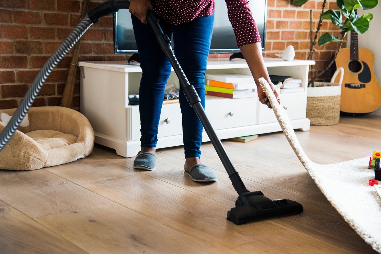 How to Clean Luxury Vinyl Plank Flooring - Traditional Homemaker