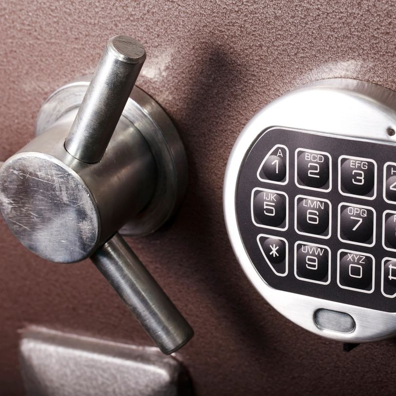 Installation of keypad safe lock 