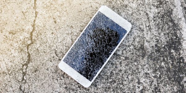 iPhone screen repair service
