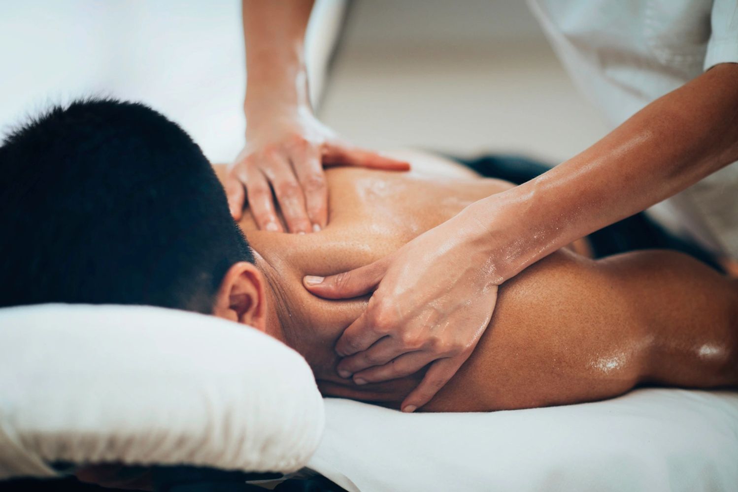 BACK MASSAGE  MASSAGE THERAPY THERAPEUTIC MASSAGE MANUAL THERAPY