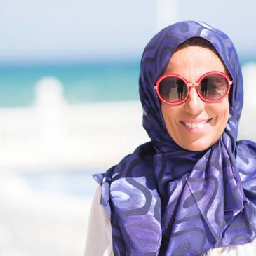 Atendemos a pacientes de todas las culturas y estilos de vida, ofreciendo odontología especializada y atención personalizada para una sonrisa saludable.