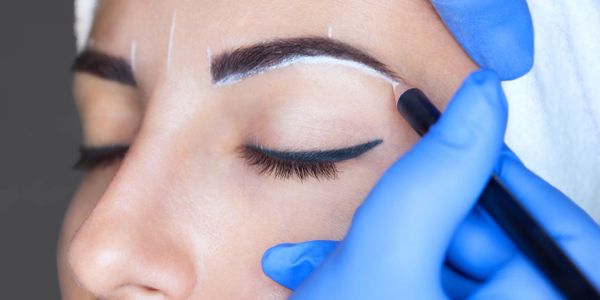 Custom mapped permanent brows. Permanent makeup.