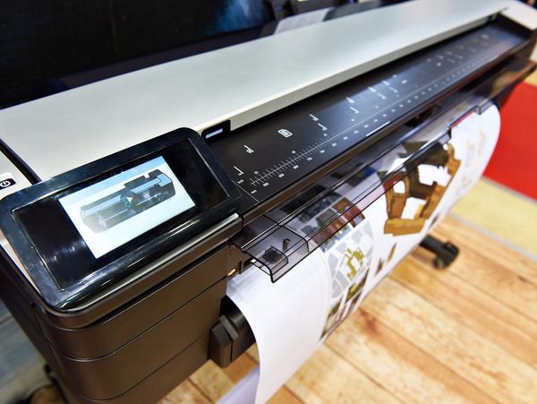 Printer that printing out graphic print.