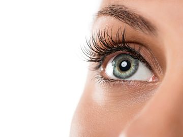 Eyelashes Enhancement