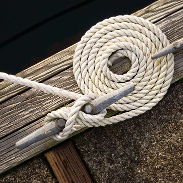 close picture of a rope