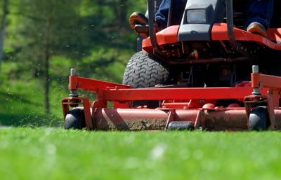 Lawn mowing in Edmond, Lawn mowing in Oklahoma City, Lawn care service in Edmond, Lawn care in OKC