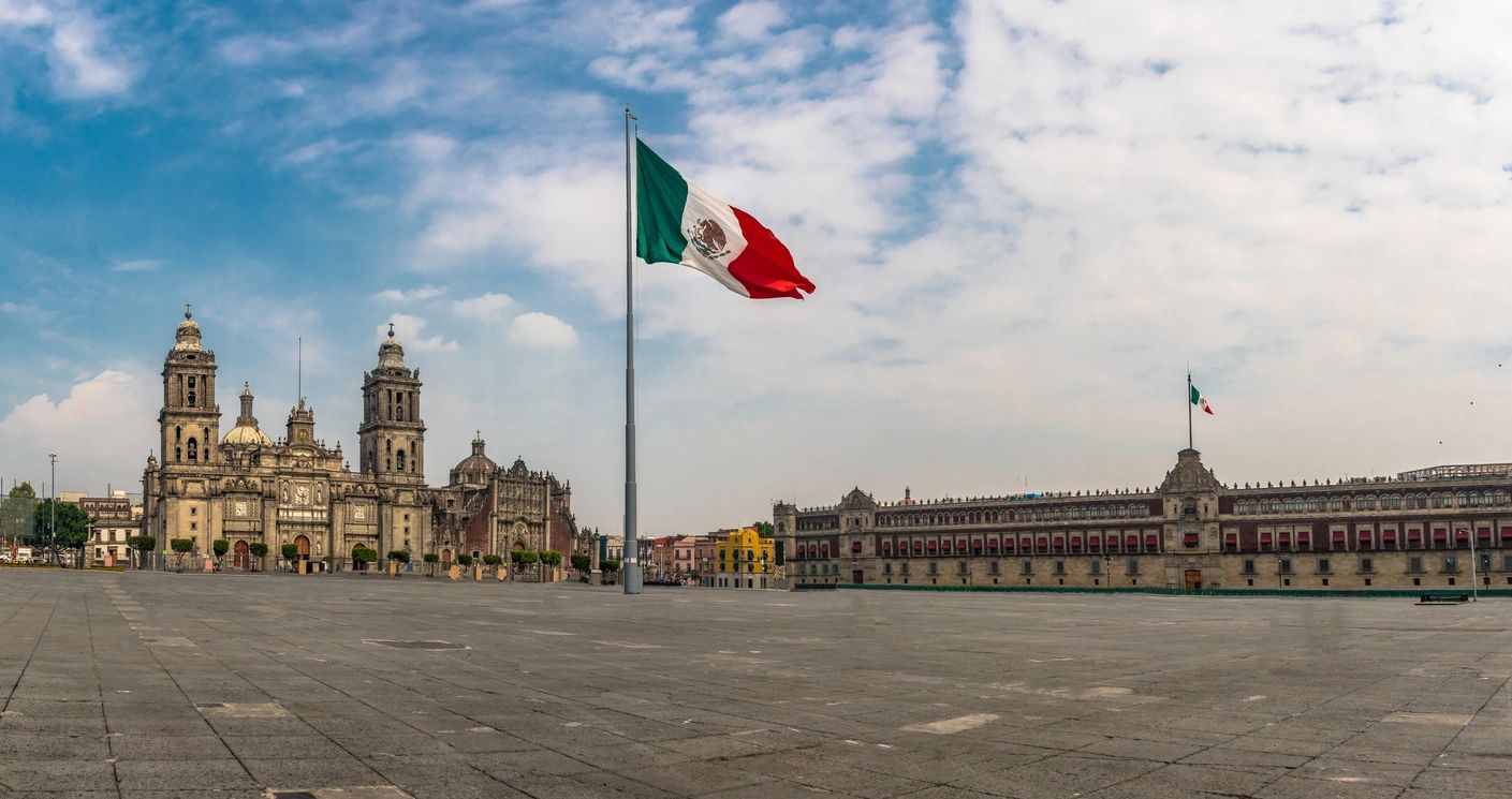 Tour Mexico City, its main square Zocalo cathedral and Templo mayor museum. Diego Rivera murals tour