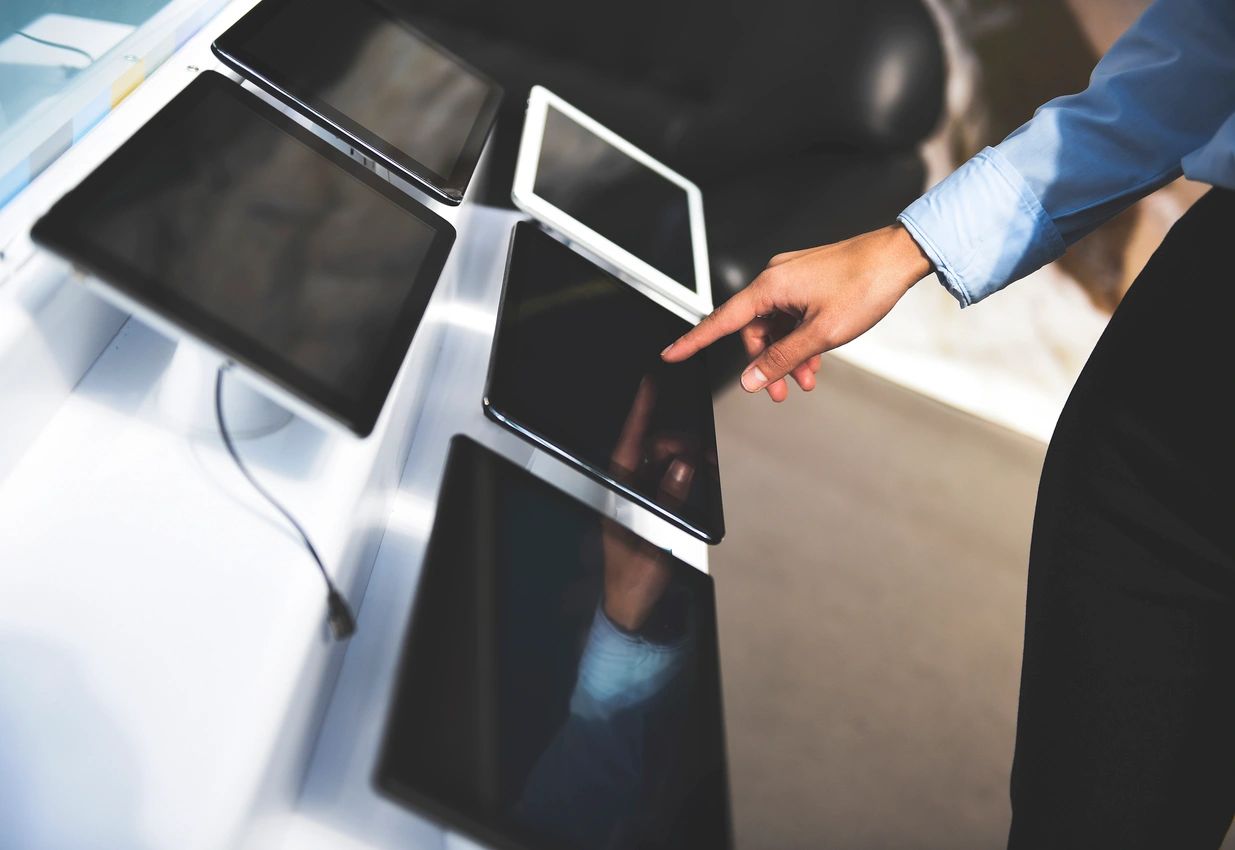 Discover the right tools to run your business. Proces Quotations and Invoices on Sage accounting.
