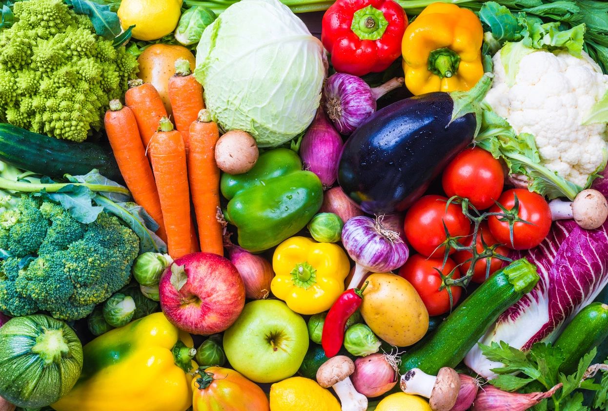 How to Wash Vegetables and Fruits the Right Way