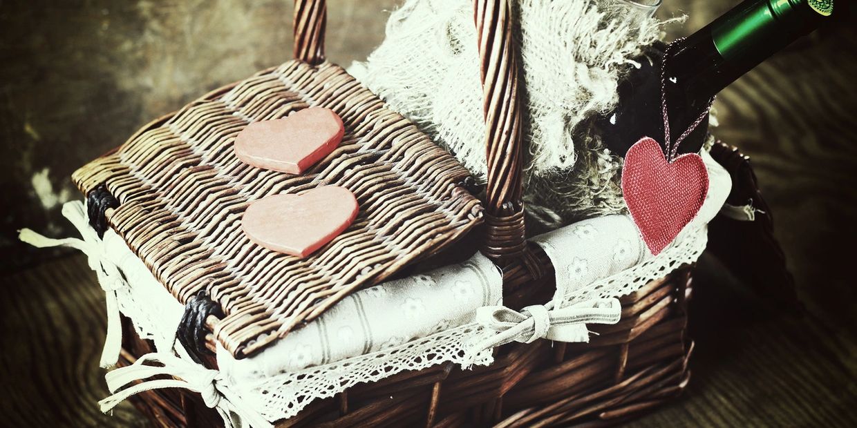 Baskets by Laura LLC