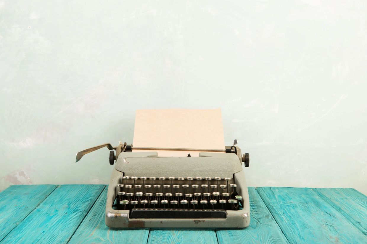 Close picture of typewriter