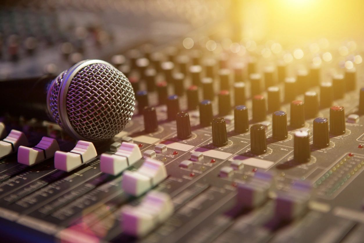 FOOGS AUDIO AudioVisual Production Kelowna, British Columbia