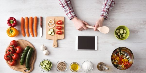 Healthy meal plans for busy moms looking to feed their families