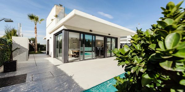 Tropical Modern Home