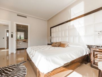 Duvet Cover (White)