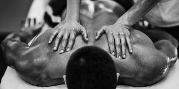 MASSAGE WORKSHOP FOR FRIENDS OF COUPLES