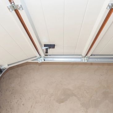 Clean garage doors solutions