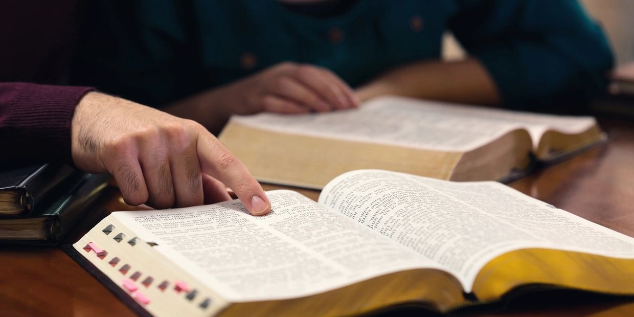 Daily Bible reading, 10th step work, introspective, guidance, prayer, meeting with God, Jesus