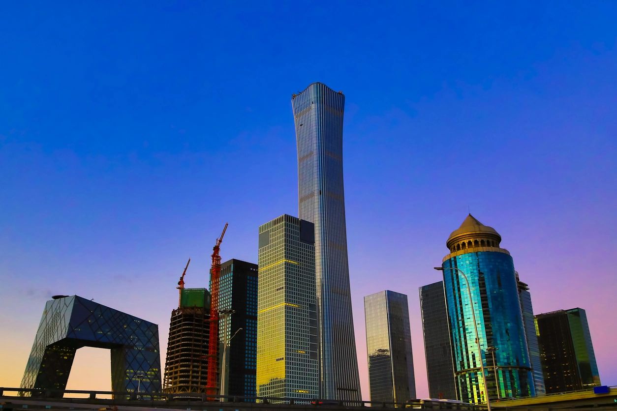 WHAT CITIES ARE THE MOST EXPENSIVE FOR EXPATS