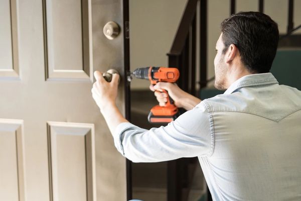 Lock & Deadbolt replacement