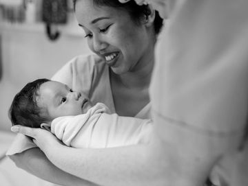 Bringing newborn to mom for night feedings